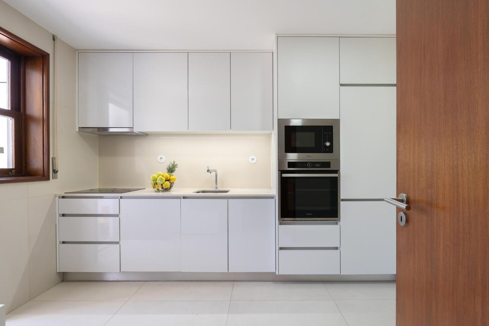 Apartment Hostwise - Bright & Spacious Flat