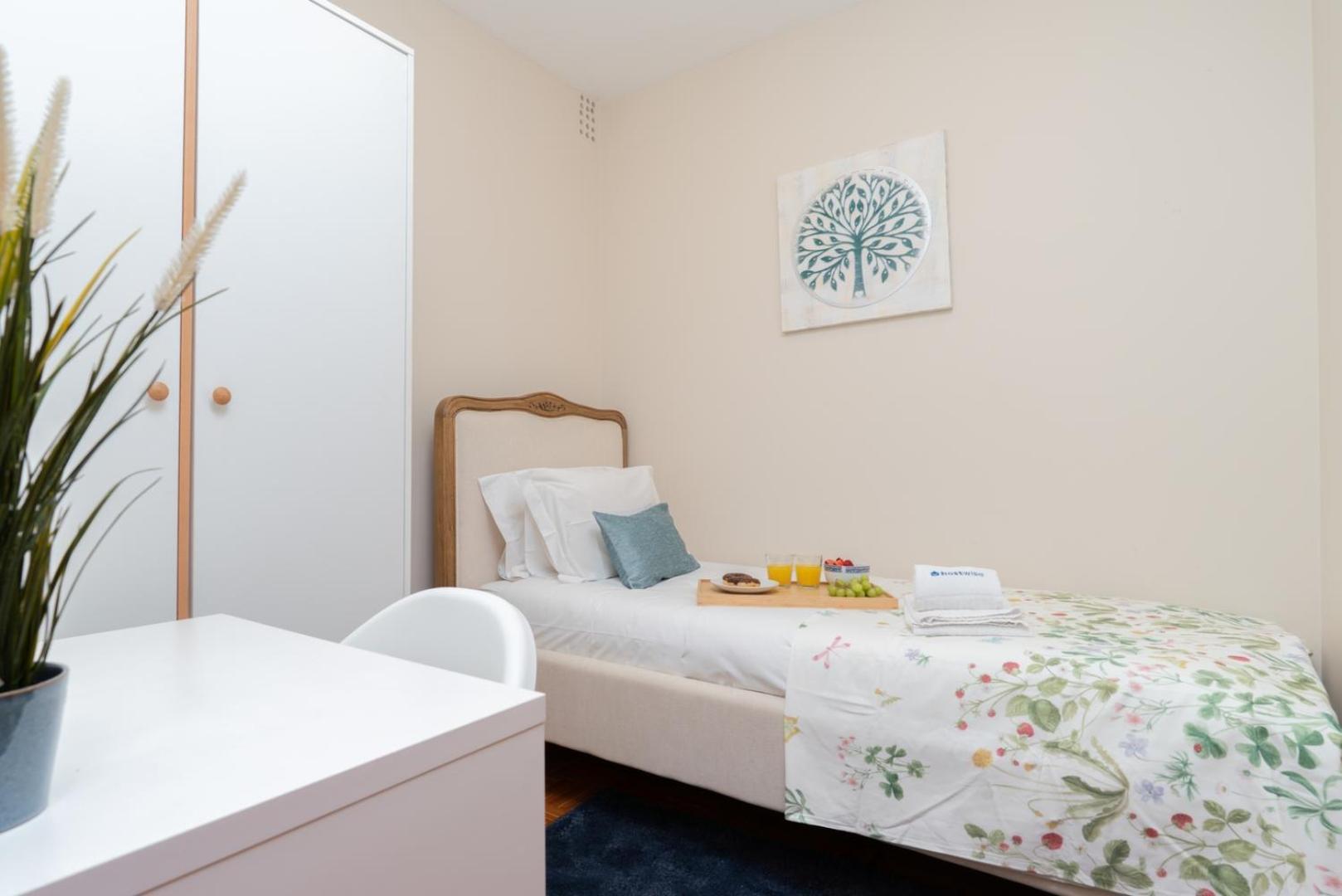 Hostwise - Bright & Spacious Flat * Porto